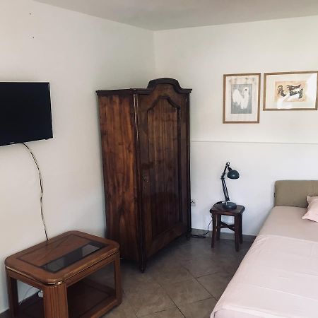 Hill House Marija Apartment Komiza Ngoại thất bức ảnh