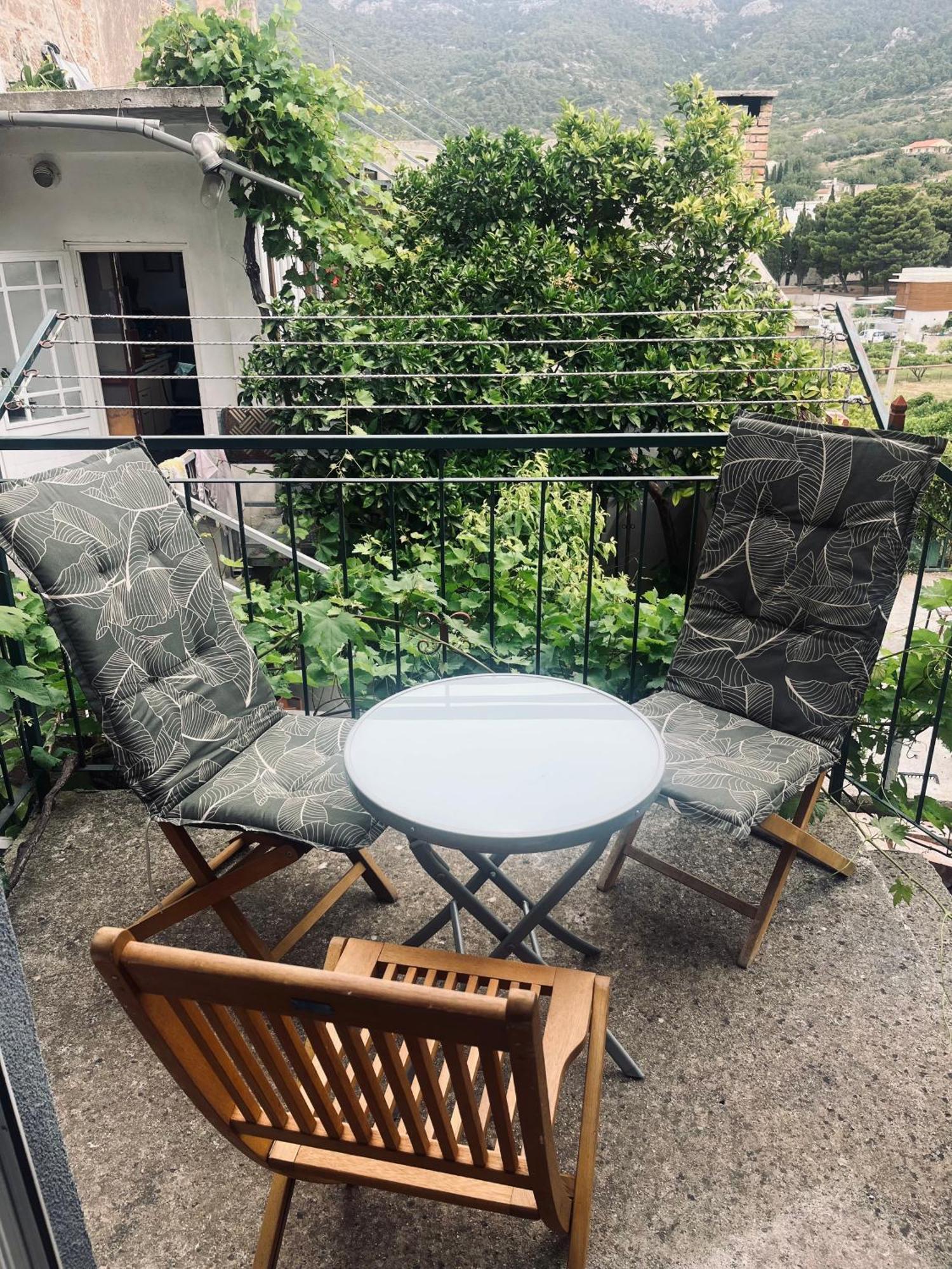Hill House Marija Apartment Komiza Ngoại thất bức ảnh