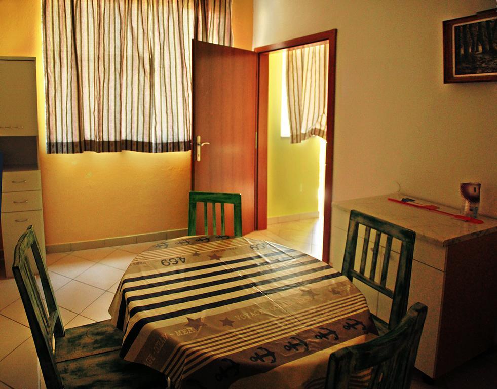 Hill House Marija Apartment Komiza Ngoại thất bức ảnh